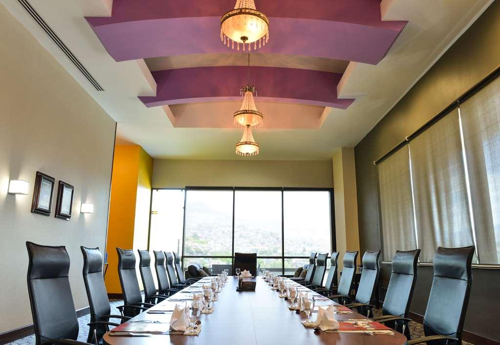 Hotel Plaza Juan Carlos Tegucigalpa Konforlar fotoğraf